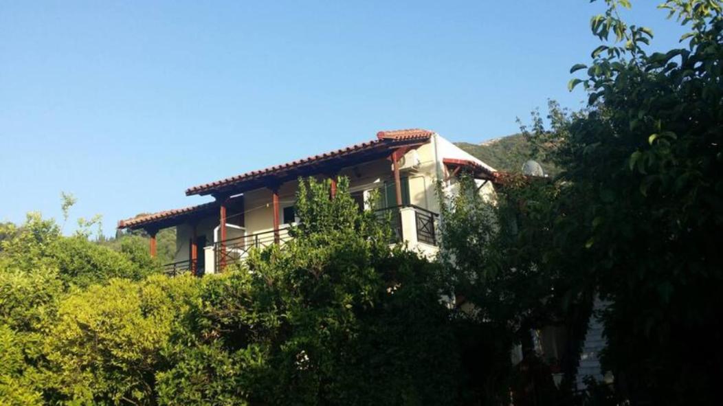 Tholeto Apartments Ájosz Górdiosz Kültér fotó